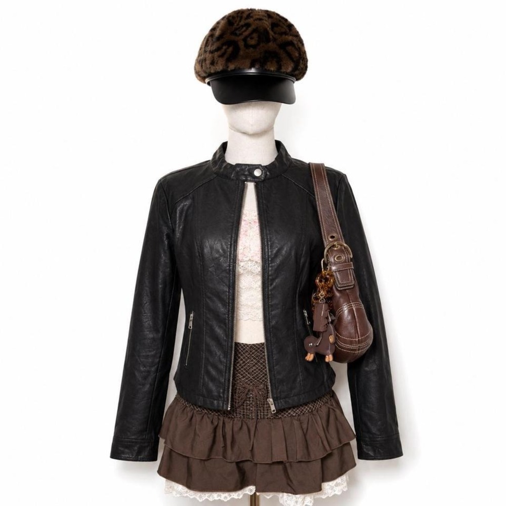 y2k black leather jacket  such a clean classy fitted silhouette with silver